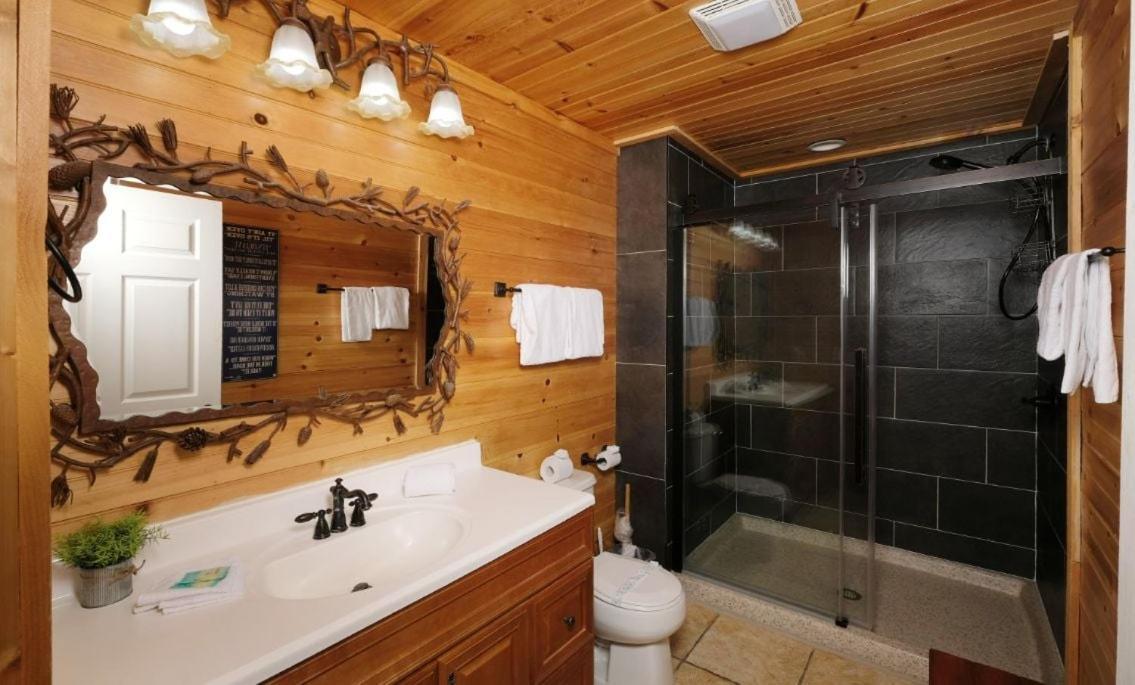 Smoky View With A Twist Villa Pigeon Forge Exterior foto